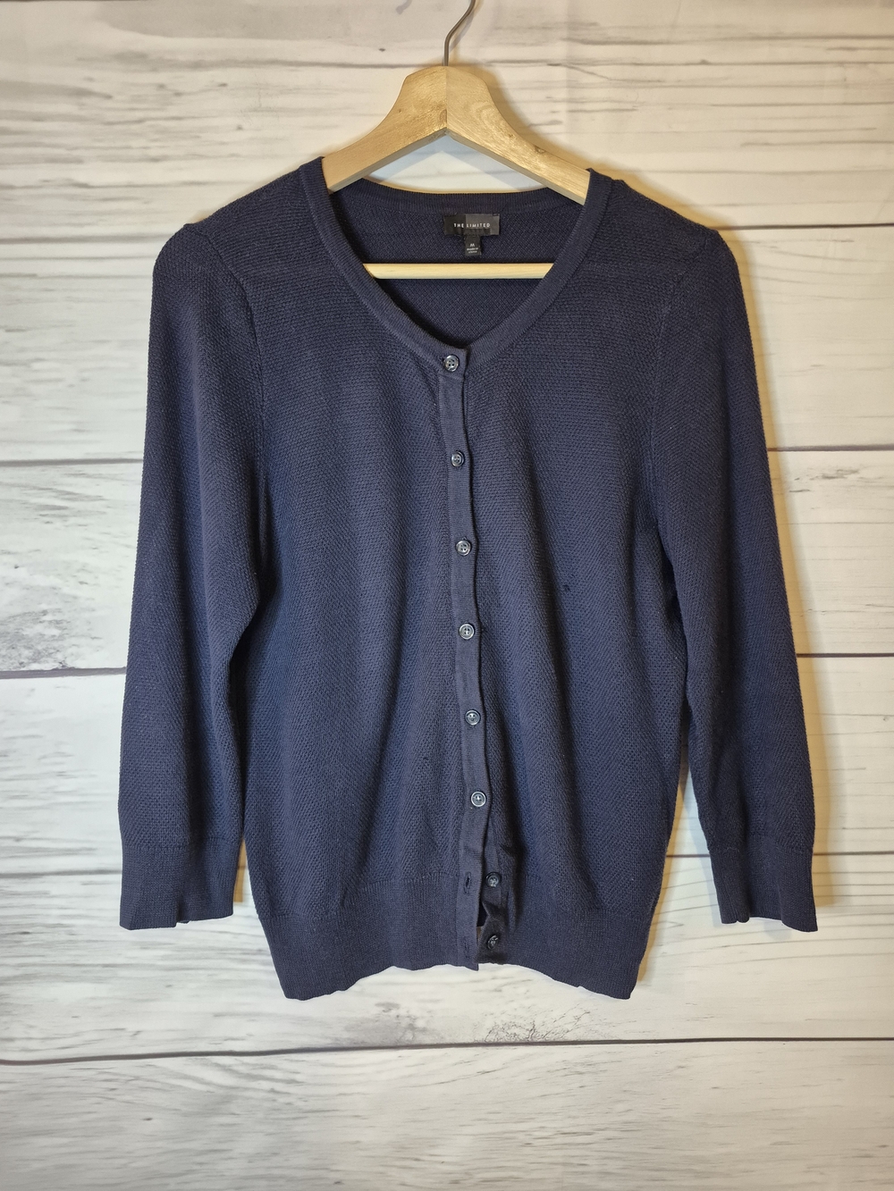 The Limited Navy Button-Front V-Neck Textured Cardigan M